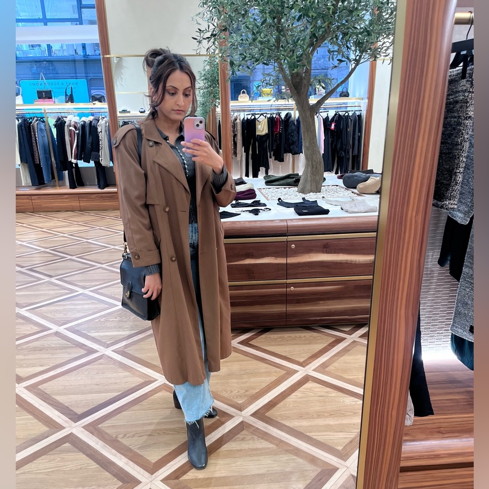 Meet your Posher, Anum